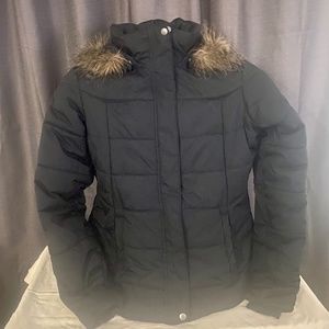 Women's XL Gently used Columbia Winter Jacket with detachable hood